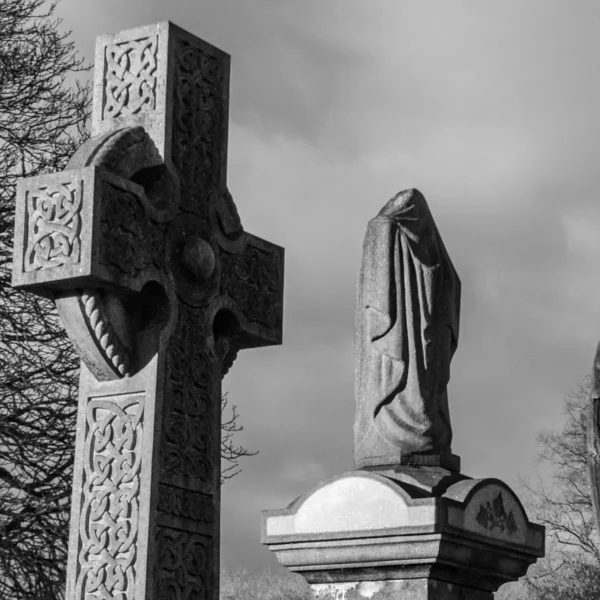 3 Headstones -enlarged 100%